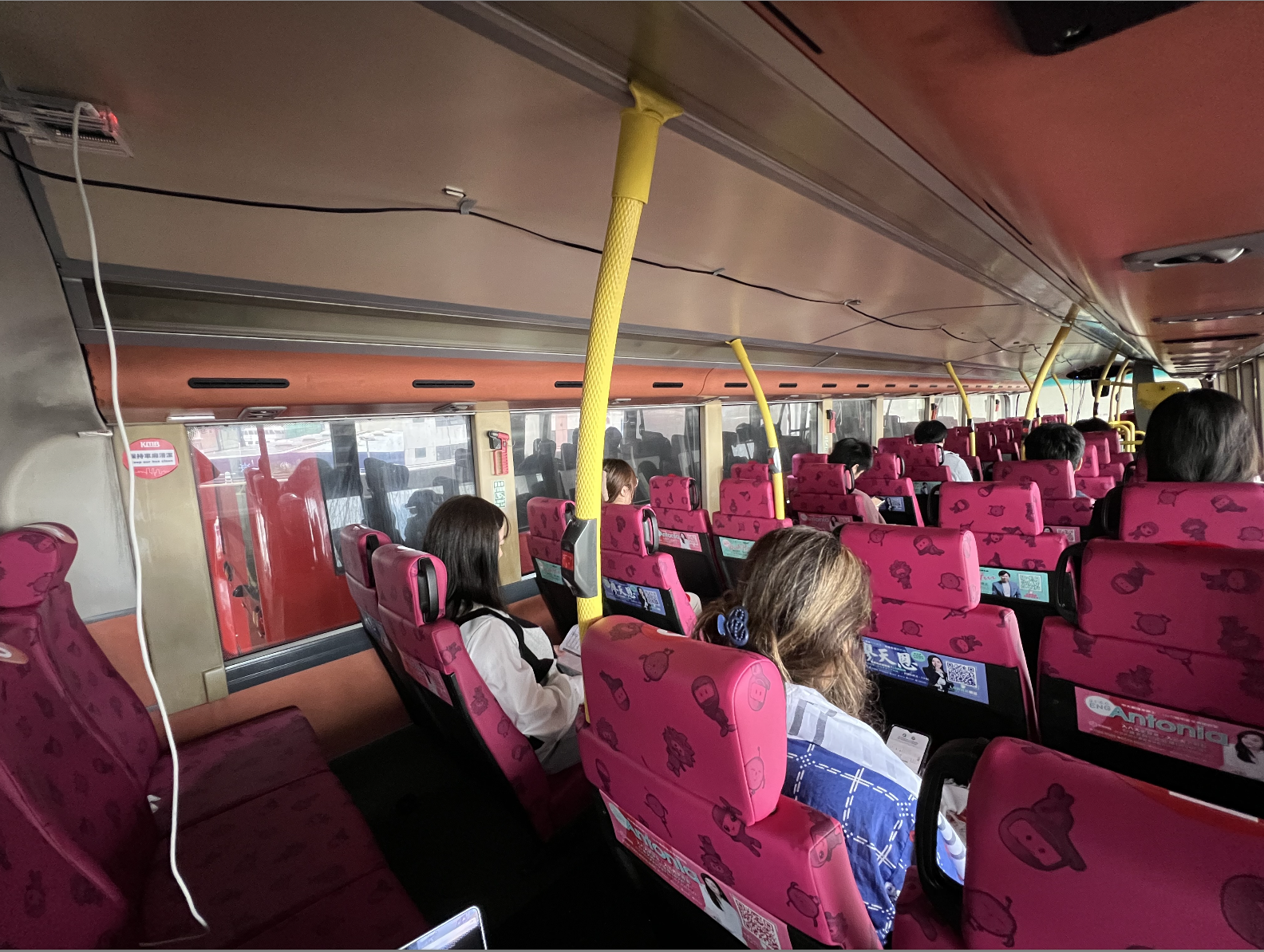 Medium occupancy scenario with 9 passengers